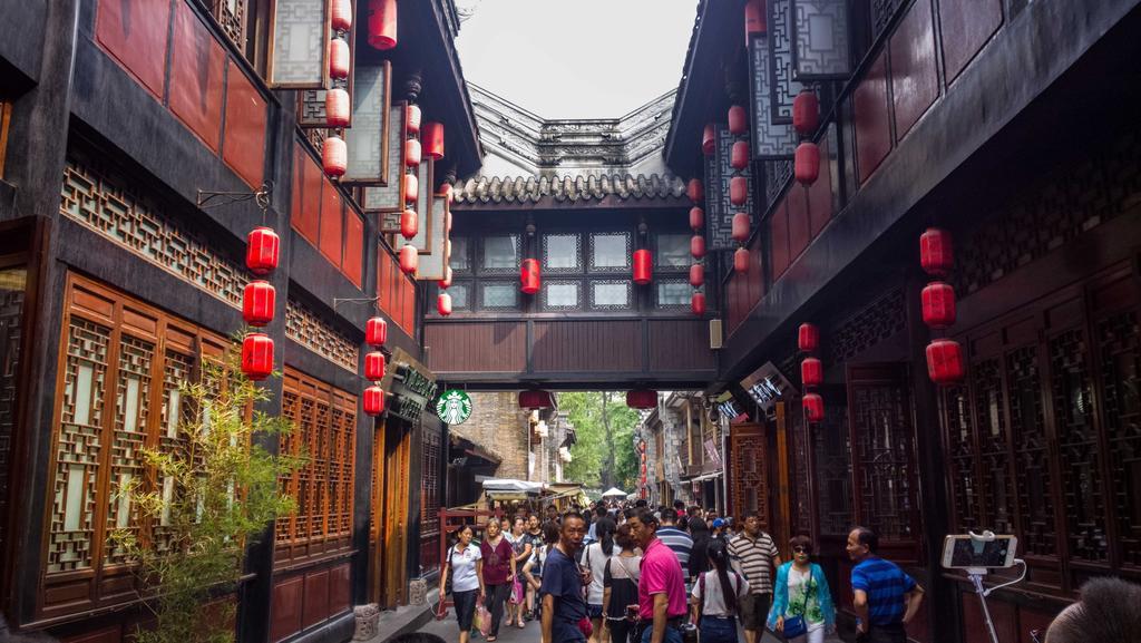 Chengdu Tianyou International Hotel Чънду Екстериор снимка