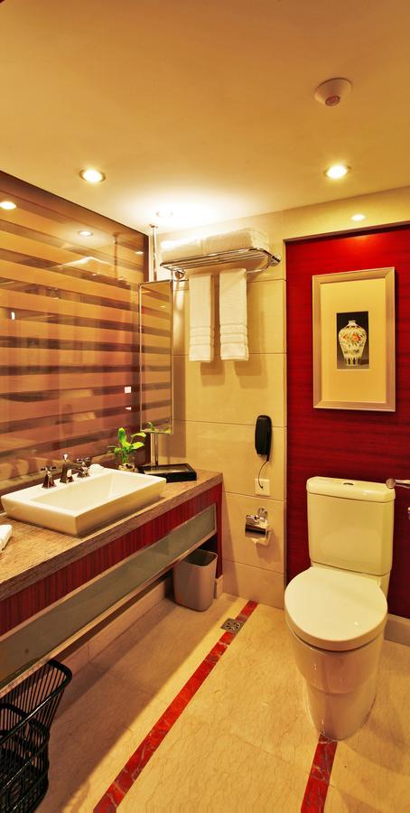 Chengdu Tianyou International Hotel Чънду Екстериор снимка