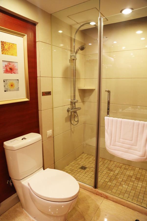 Chengdu Tianyou International Hotel Чънду Екстериор снимка